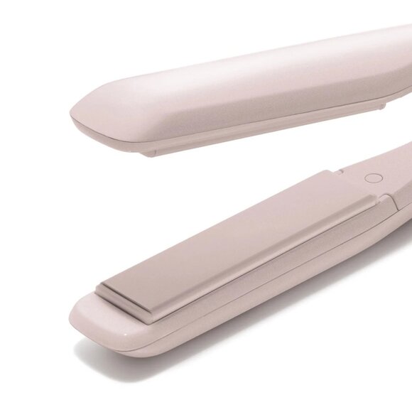 BNIB T3 SinglePass Ceramic 1" Flat Iron, Hair Straightener - Picture 2 of 7